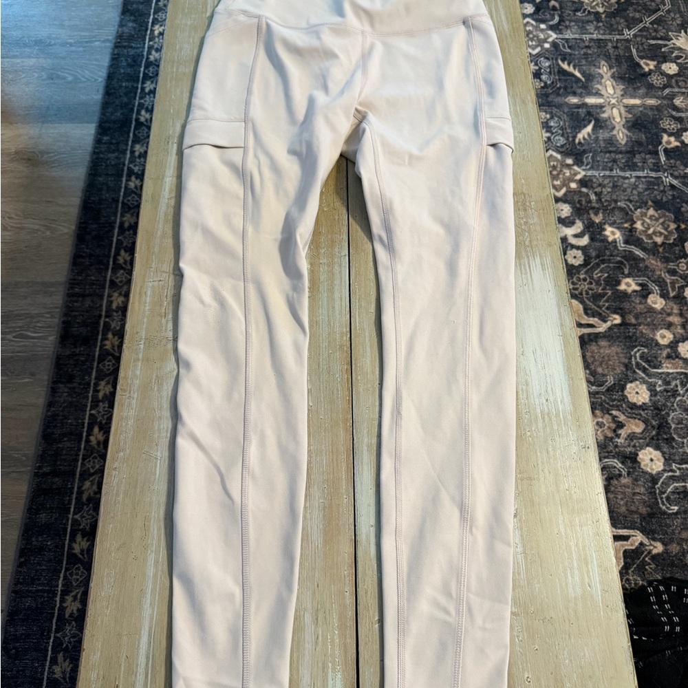 Avalanche Cream Leggings Small